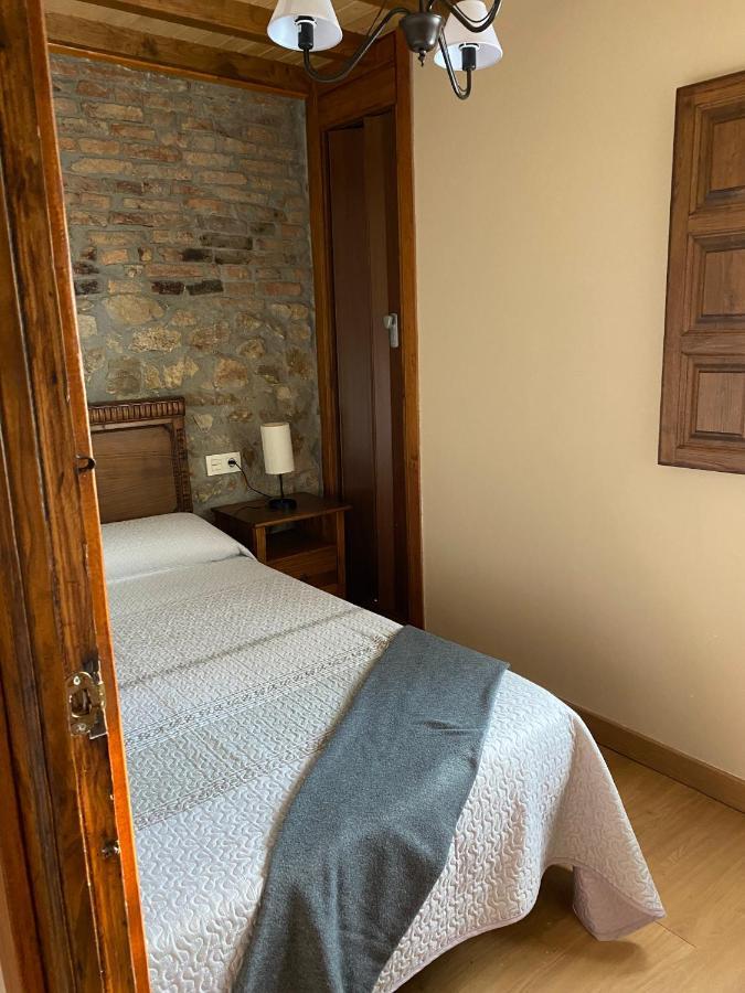 Apartamentos Rurales La Caviana กังกัส เด โอนิส ภายนอก รูปภาพ