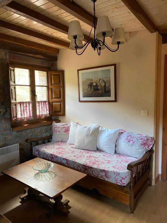 Apartamentos Rurales La Caviana กังกัส เด โอนิส ภายนอก รูปภาพ
