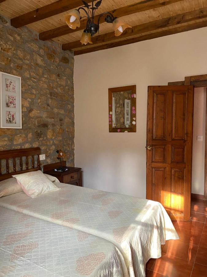 Apartamentos Rurales La Caviana กังกัส เด โอนิส ภายนอก รูปภาพ