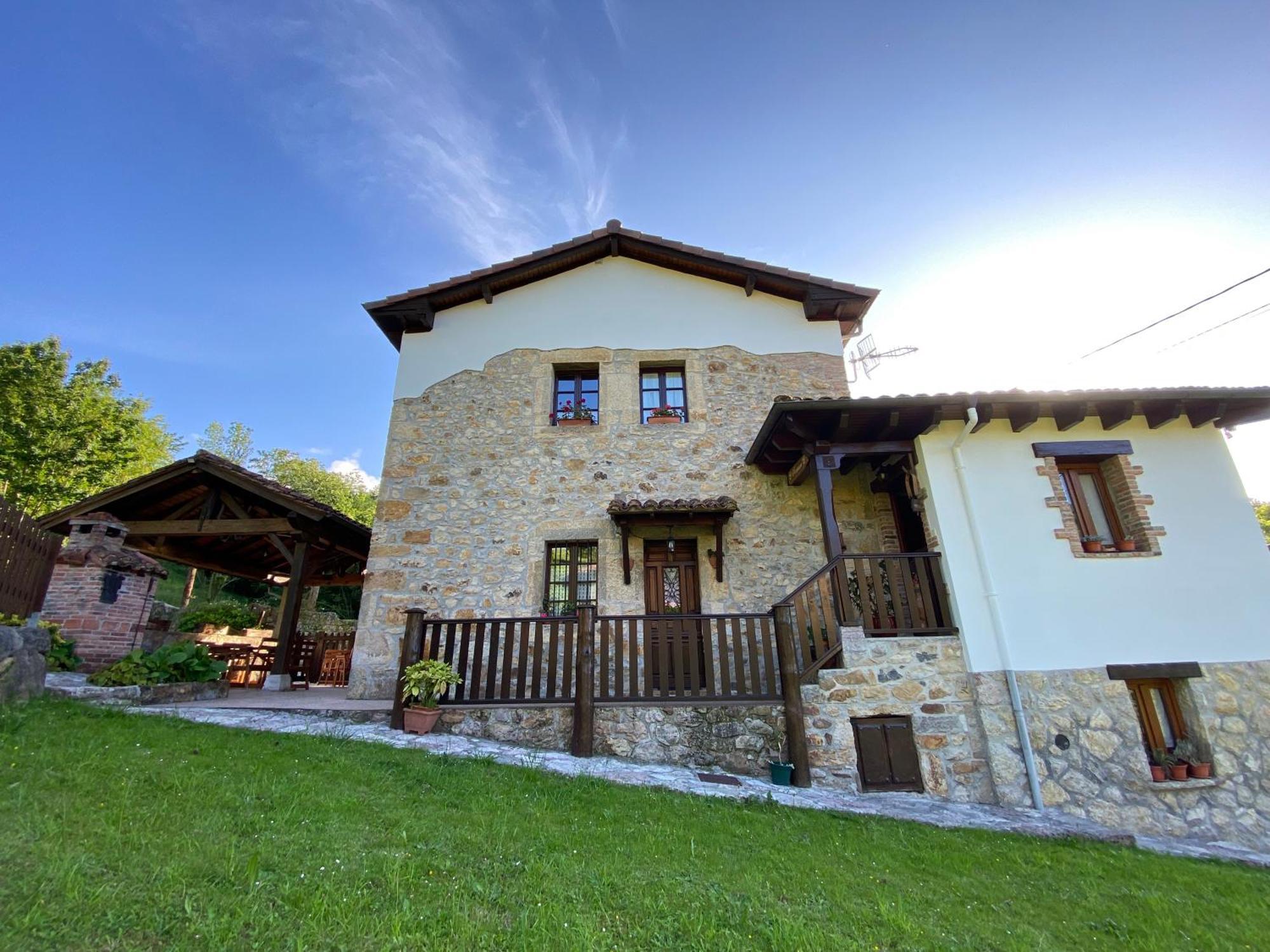 Apartamentos Rurales La Caviana กังกัส เด โอนิส ภายนอก รูปภาพ