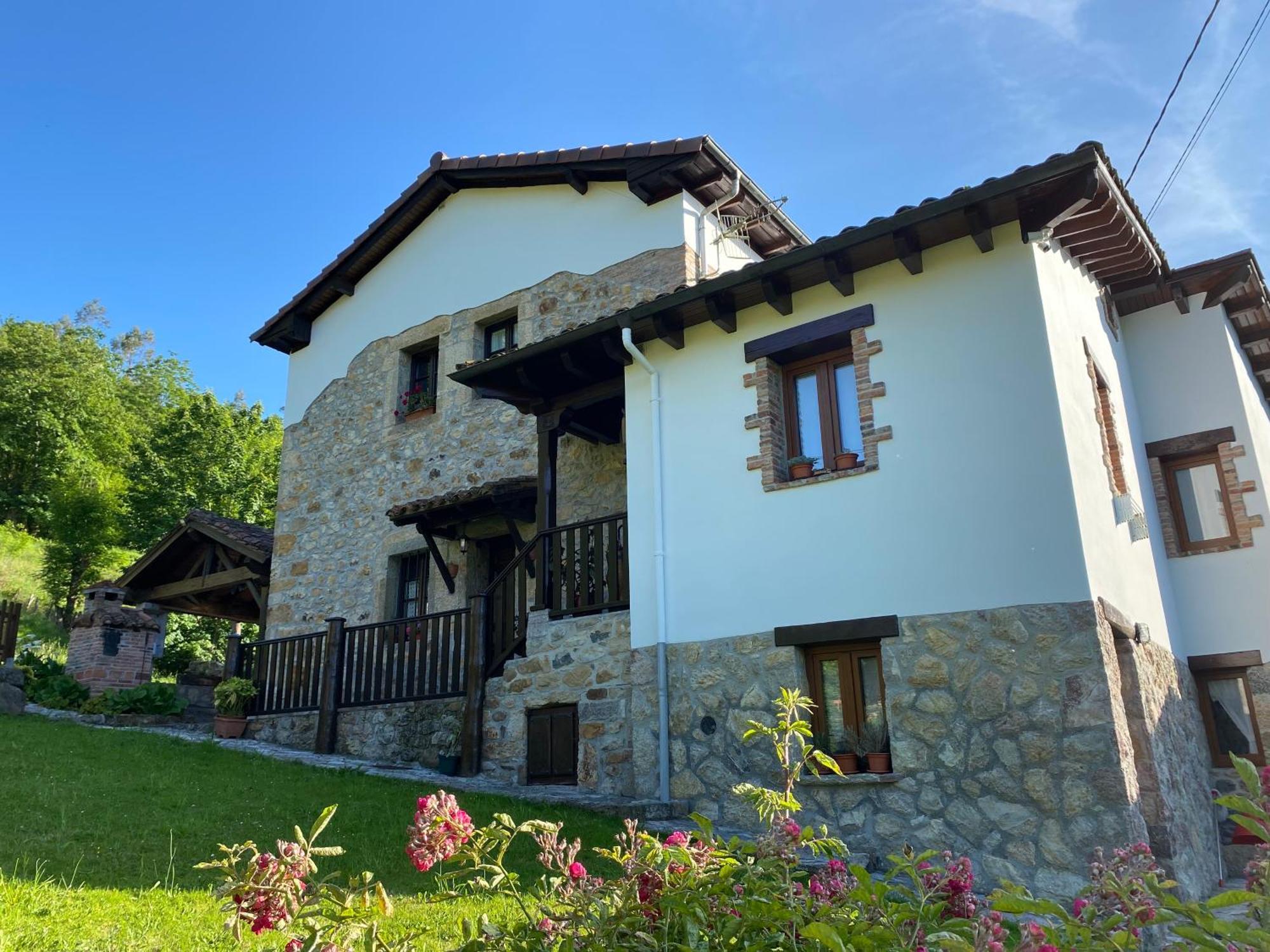 Apartamentos Rurales La Caviana กังกัส เด โอนิส ภายนอก รูปภาพ